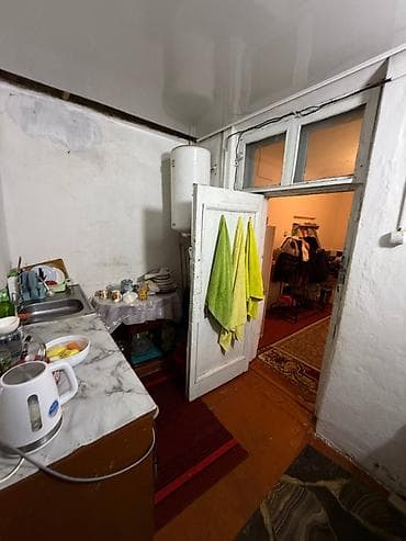 Недвижимость: Барачный, 40 м², 2 комнаты, Агентство недвижимости, Старый ремонт — 1