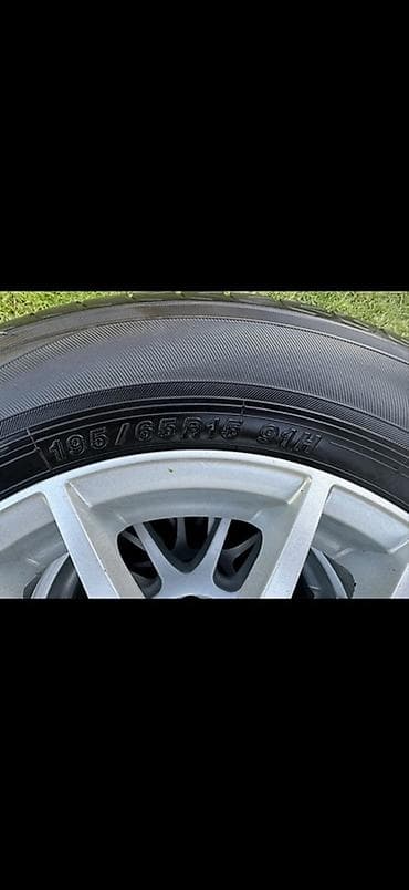 Задний левый стоп-сигнал Toyota 2017 г., Новый, Оригинал, Япония — 1