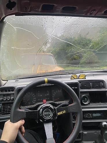 street: Ford Sierra: 1990 г., 1.8 л, Механика, Бензин, Седан — 3