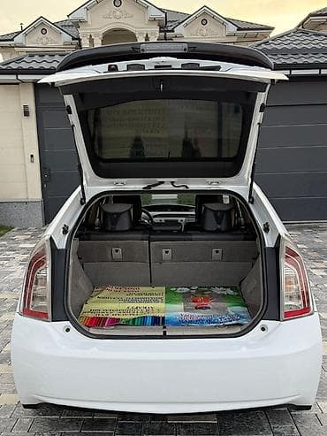 Транспорт: Toyota Prius: 2015 г., 1.8 л, Вариатор, Гибрид, Хэтчбэк — 10