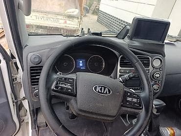 Kia BONGO: 2021 г., 2.6 л, Автомат, Электромобиль, Пикап — 3