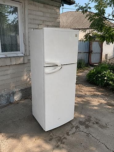 старый холодилник: Холодильник Daewoo, Б/у, Двухкамерный, 170 * — 1