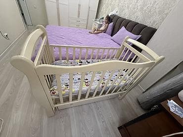 small table: Детская кроватка из массива/МДФ в кремовом цвете. Характеристики: - — 4
