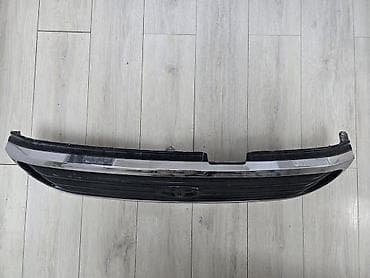 tlc 200: Решетка радиатора Toyota Б/у — 3