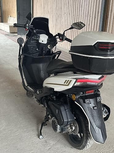 скутер водной: Макси-скутер Yamaha, 150 куб. см, Бензин, Б/у — 3
