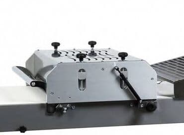 оборудование пекарни: Машина тестораскаточная напольная FLAMIC SF600VDx1400 — 2