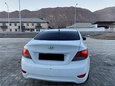 Hyundai: Hyundai Solaris: 2011 г., 1.6 л, Автомат, Бензин, Седан — 5