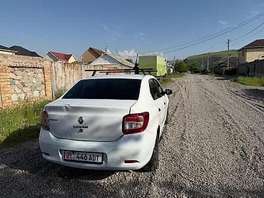 Renault Logan: 2017 г., 1.6 л, Механика, Газ, Седан — 3