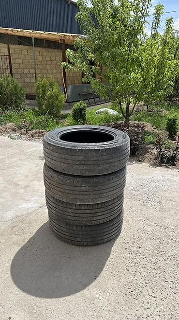 боковой: Комплект из 4 летних шин 235/60 R18 103V. состояние 80-90% - Размер — 1