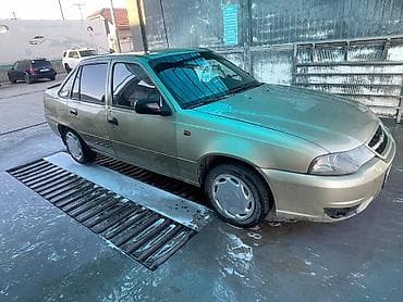 Daewoo Nexia: 2011 г., 1.6 л, Механика, Бензин, Седан — 2