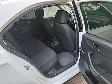 рего: Skoda Rapid: 2017 г., 1.6 л, Автомат, Бензин, Седан — 9