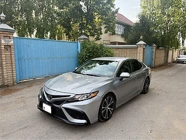 Транспорт: Toyota Camry: 2018 г., 2.5 л, Автомат, Бензин, Седан — 1