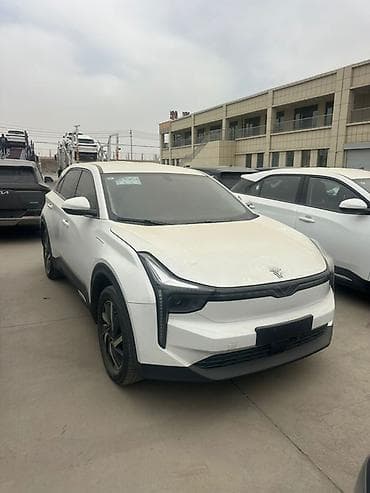 современный: Электромобиль кроссовер (белый), современный дизайн и просторный — 10