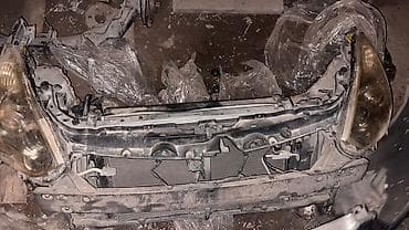 full construction: Передняя часть в сборе Тойота виш (до рестайлинга): - Телевизор/панель — 1