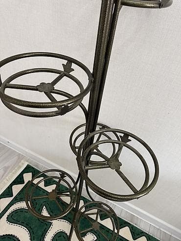 стойки вертикальные для растений: Продаётся стильная металлическая подставка для цветов на 7 горшков — 3