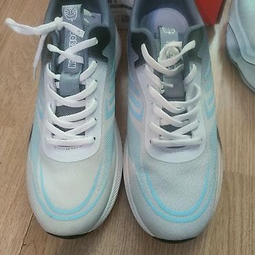 женский красофка: Мужские кроссовки, 43, Новый, цвет - Серый — 5