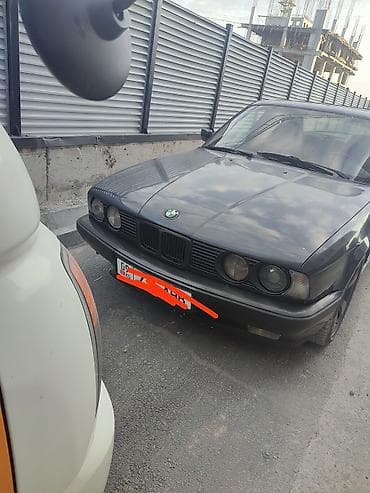 кузов е34: BMW 5 series: 1992 г., Механика, Седан — 2