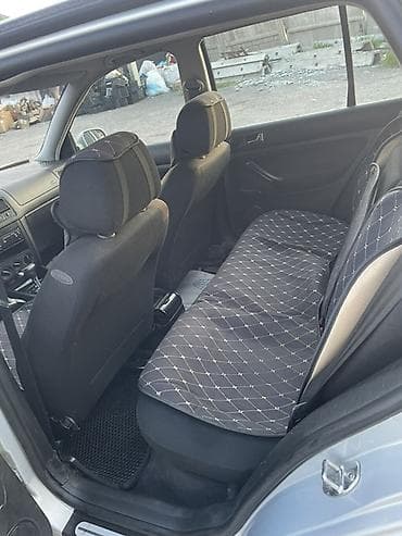 passat ss: Volkswagen Golf: 2000 г., 1.6 л, Автомат, Бензин, Хэтчбэк — 6