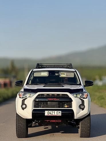 Toyota 4Runner: 2021 г., 4 л, Автомат, Бензин, Внедорожник