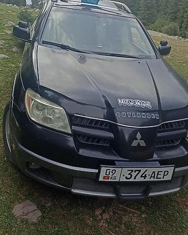 Транспорт: Mitsubishi Outlander: 2004 г., Автомат, Бензин, Кроссовер — 2