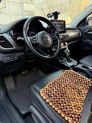 пассаж: Kia Seltos: 2020 г., 1.6 л, Автомат, Дизель, Кроссовер — 1