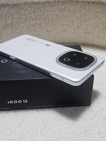Техника и электроника: Vivo iQOO, Б/у, 256 ГБ, цвет - Белый, 2 SIM — 10