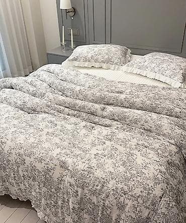 Шейшеп, жууркандар: Пуховое стеганое одеяло с наволочками и оборкой - Комплект: одеяло + — 8