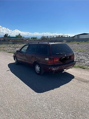 Volkswagen Passat: 1994 г., 1.8 л, Кол менен иштөөчү, Бензин, Универсал — 3