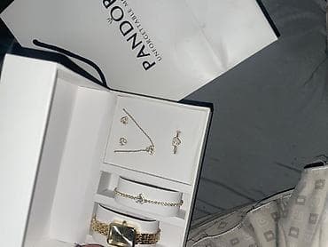 Подарочный комплект украшений Pandora в фирменной коробке и пакете
