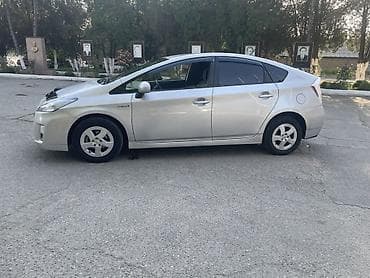 продажы авто: Toyota Prius: 2011 г., 1.8 л, Вариатор, Гибрид, Лифтбек — 6