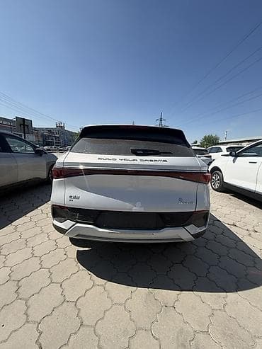 скутер ош: BYD Yuan Plus: 2022 г., Электромобиль — 5