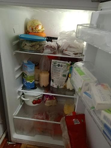 Техника и электроника: Холодильник Beko, Б/у, Двухкамерный — 3