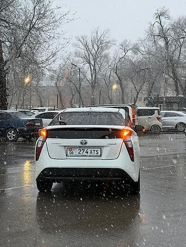 с консервации: Toyota Prius: 2017 г., 1.8 л, Автомат, Гибрид, Хэтчбэк — 3