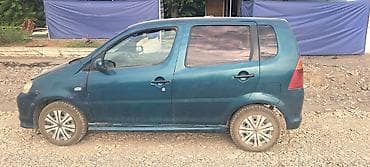 чалдавар машина: Daihatsu YRV: 2002 г., 1.3 л, Механика, Бензин, Хетчбек — 2