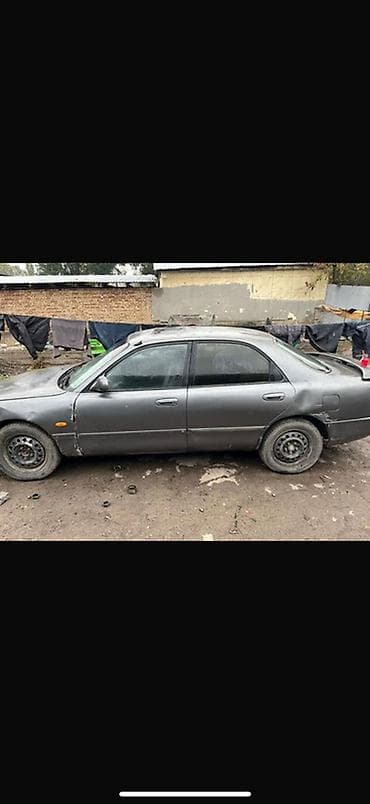 Mazda 626: 1993 г., Ручные, Бензин, Седан