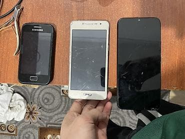 nokia 7373: 3 телефон сатылат запчастка же ондоп иштетсенер болот 1)Биринчи — 1