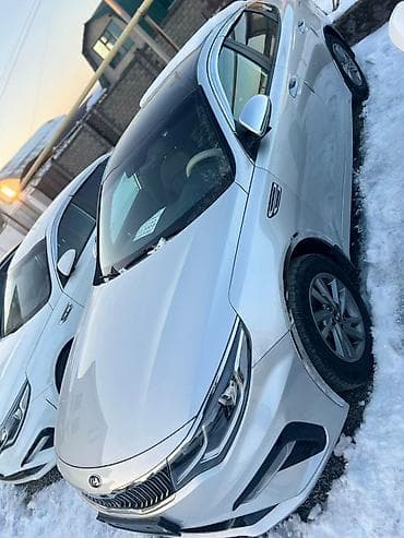 samsung 8a: Kia K5 (Optima), серебристый седан бизнес-класса. Кузов и дизайн: - — 2