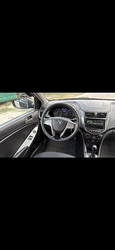 солорис: Hyundai Accent: 2015 г., 1.6 л, Автомат, Бензин, Седан — 9
