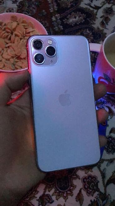 IPhone 11 Pro, 64 ГБ, Белый, Чехол, 100 %