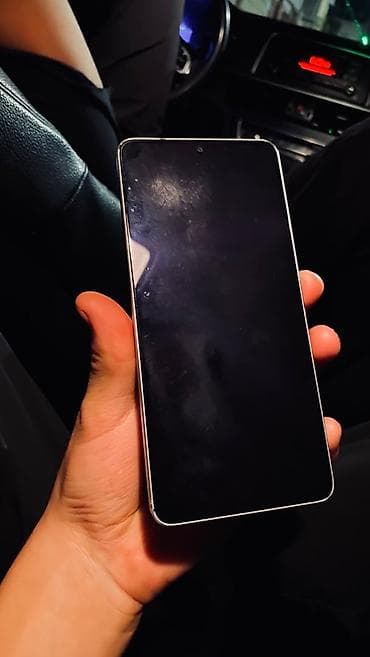 Poco X5 Pro 5G, Б/у, 512 ГБ, цвет - Белый, 1 SIM, 2 SIM, eSIM at lalafo.kg Poco X5 Pro 5G, Б/у, 512 ГБ, цвет - Белый, 1 SIM, 2 SIM, eSIM