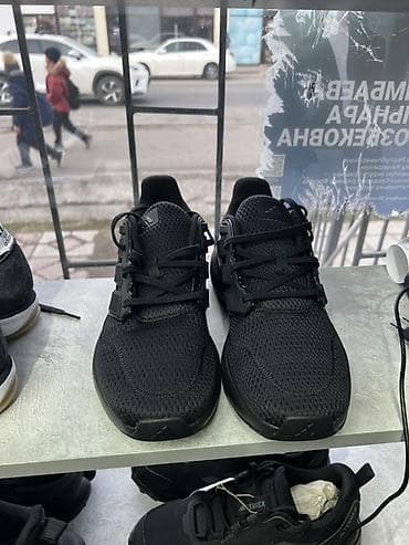 Сандалдар жана шлепкалар: Кроссовки от Адидас 
Оригинал 💯 — 2