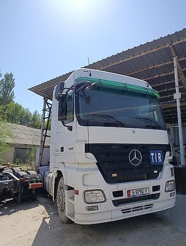 erec m8: Тягач, Mercedes-Benz, Без прицепа — 4