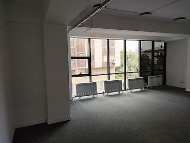 малодой гвардия: Аренда офисов, 50 м², В бизнес центре, С системой безопасности — 5
