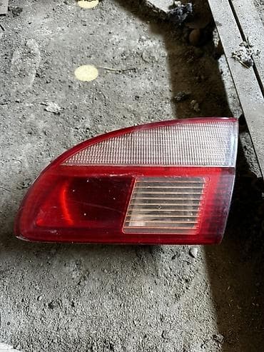 Задний левый стоп-сигнал Mercedes-Benz Б/у, Оригинал at lalafo.kg Задний левый стоп-сигнал Mercedes-Benz Б/у, Оригинал