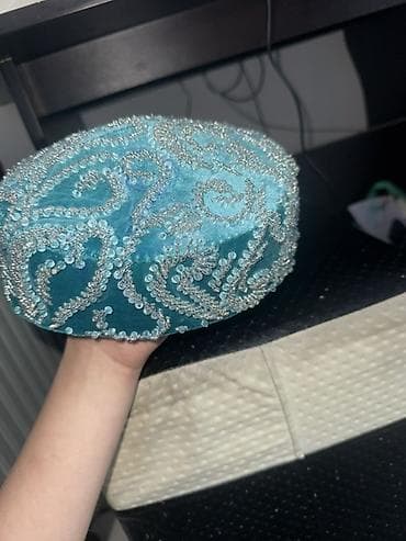 узбекский халат: Бирюзовая расшитая тюбетейка/шапочка - Форма: округлая, классическая — 1