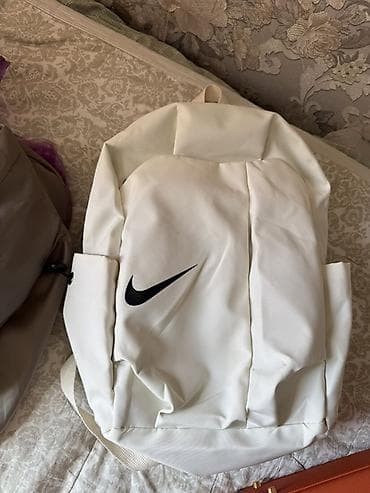 рюкзак nike: Рюкзак Nike, цвет молочно‑белый с чёрным логотипом Swoosh. - — 3
