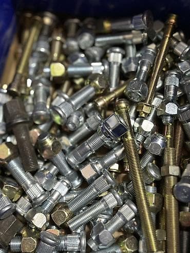 Крепежные элементы: Колёсные болты/шпильки для автомобилей - Тип: болт ступичный — 3