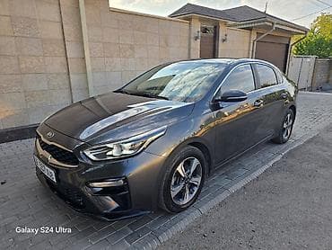 пару: Kia K3: 2018 г., 1.6 л, Автомат, Бензин, Седан — 5
