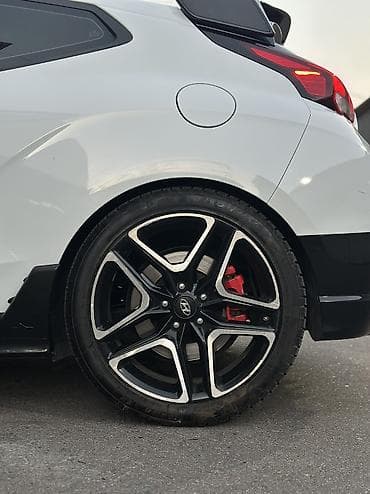 азотный кислота: Hyundai Veloster: 2020 г., 2 л, Автомат, Бензин — 7