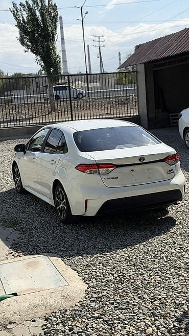 уна: Toyota Levin: 2023 г., 1.8 л, Вариатор, Гибрид, Седан — 3